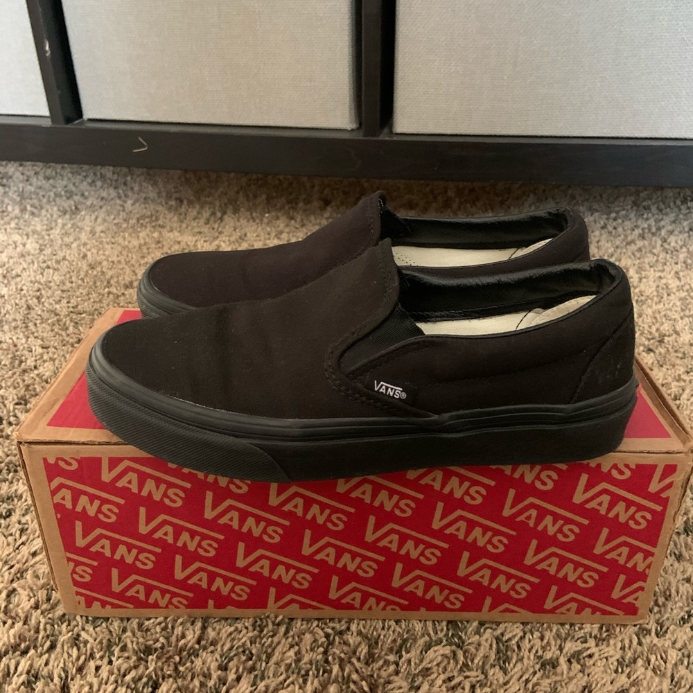 Classic Vans Slip Ons (black/black)